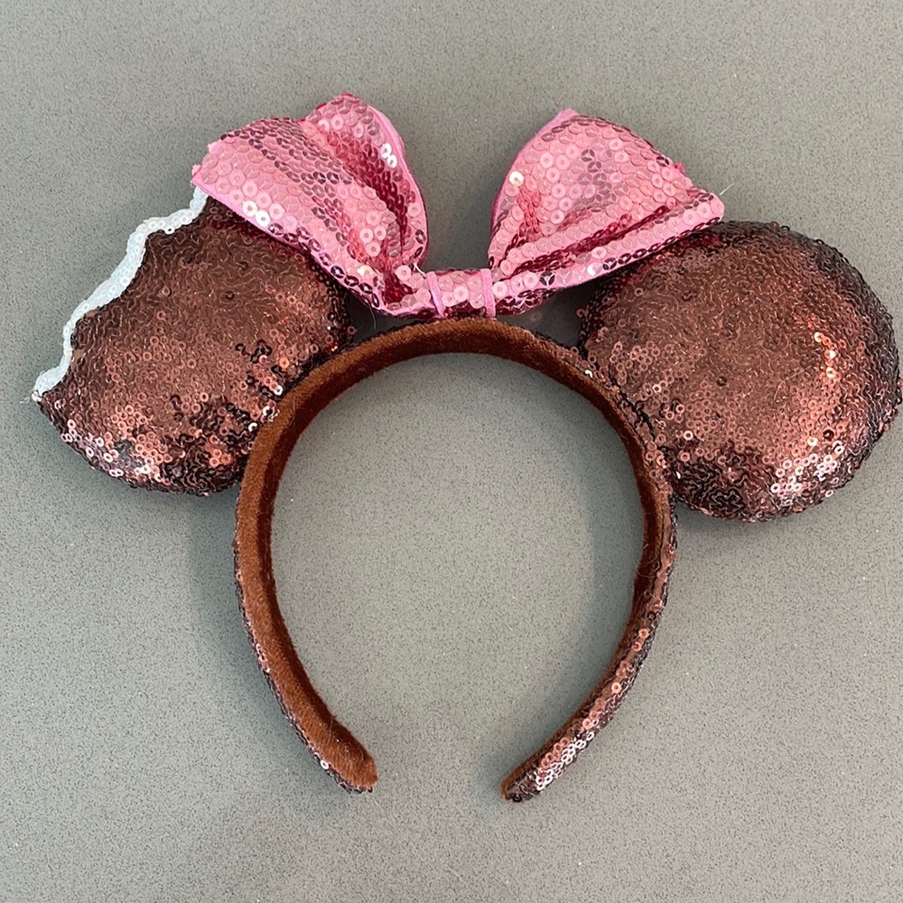 Ice cream Minnie ears Disney